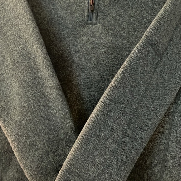 Patagonia Gray Quarter-Zip Fleece Pullover, size Medium - Picture 6 of 7